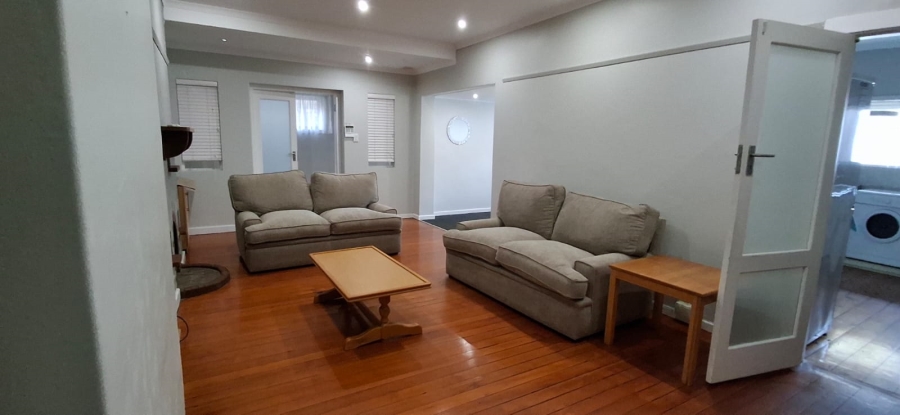 7 Bedroom Property for Sale in Bonza Bay Eastern Cape